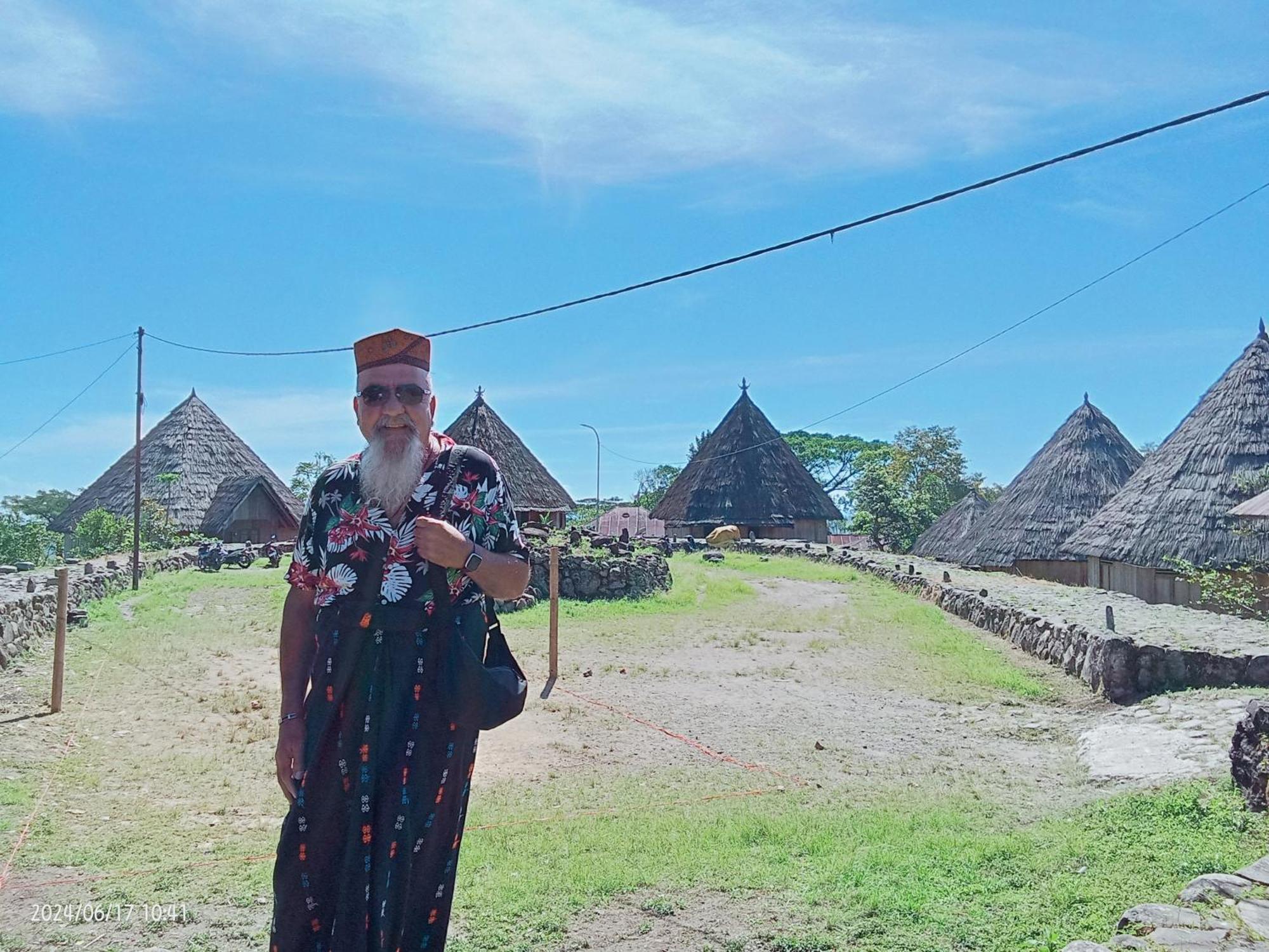 Petra Homestay Bangka Leda Ruteng Exterior foto